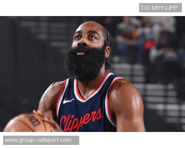 埃奇库姆与马克西联手74分创揭幕战新纪录仅次于哈登伍德组合