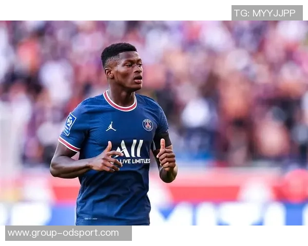 努诺门德斯任意球惊艳全场法甲官方称其为世界最佳左后卫