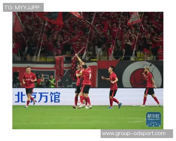 亚冠精英联赛本轮观众热情高涨蓉城主场吸引近28万球迷海港申花也超万人到场