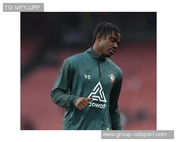 拉拉维亚谈夏季防守训练称自己是一名出色的防守者