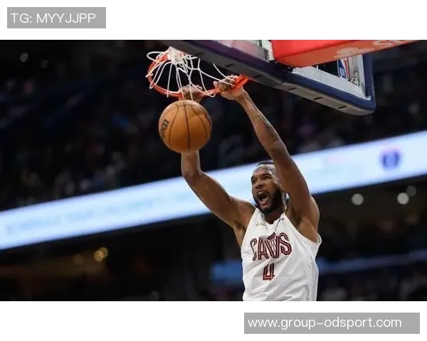 莫布里高效表现7投5中贡献14分5篮板4助攻三分球命中率出色 莫布里高效表现7投5中贡献14分5篮板4助攻三分球命中率出色