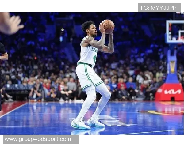 安芬尼西蒙斯末节狂砍16分助力逆转创赛季新高39分表现惊艳全场